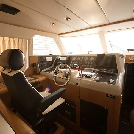 Solymar Greece Yachting. M/y 